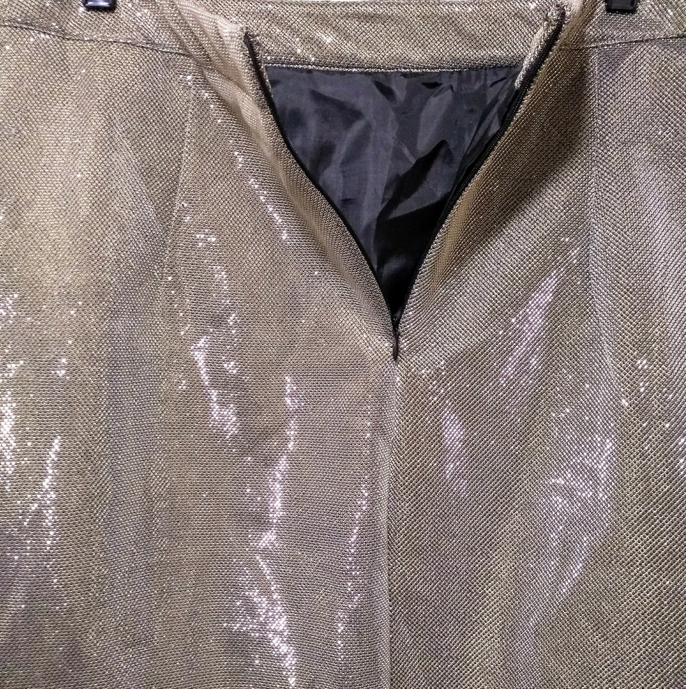 ✨ HOST PICK ✨ Stunning Metallic Slit Skirt - Picture 11 of 16